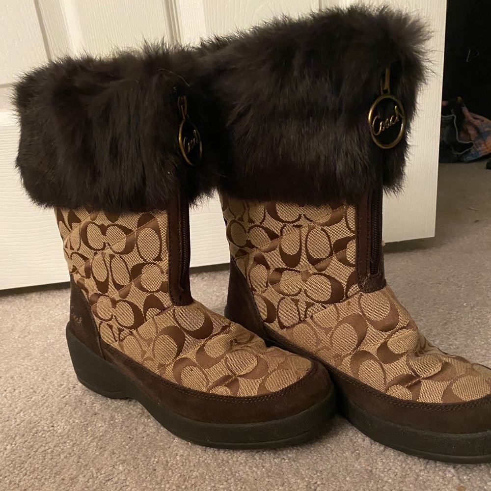 Coach boots